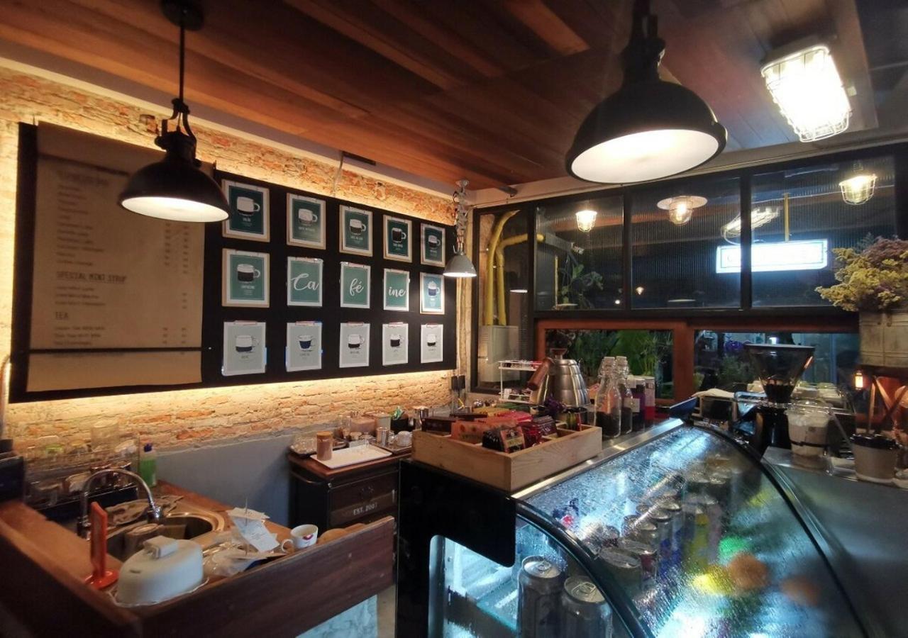 Chernchan Hostel Chanthaburi Eksteriør bilde